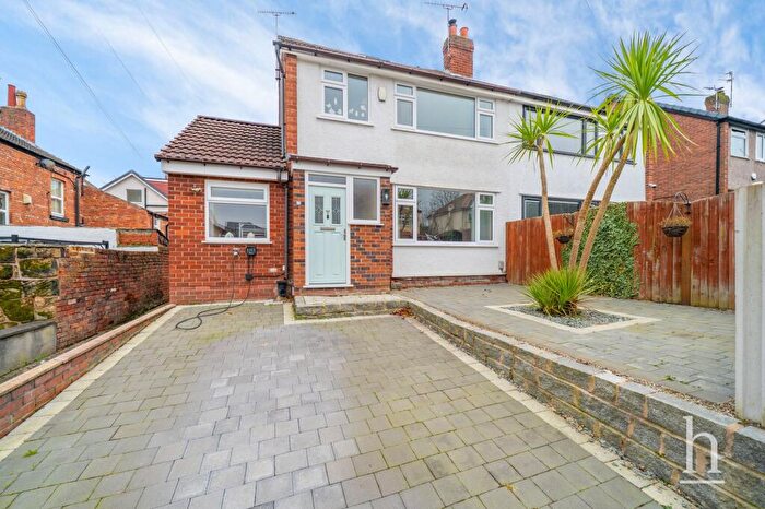 3 Bedroom Semi Detached House For Sale In Silverdale Road, Prenton, CH43