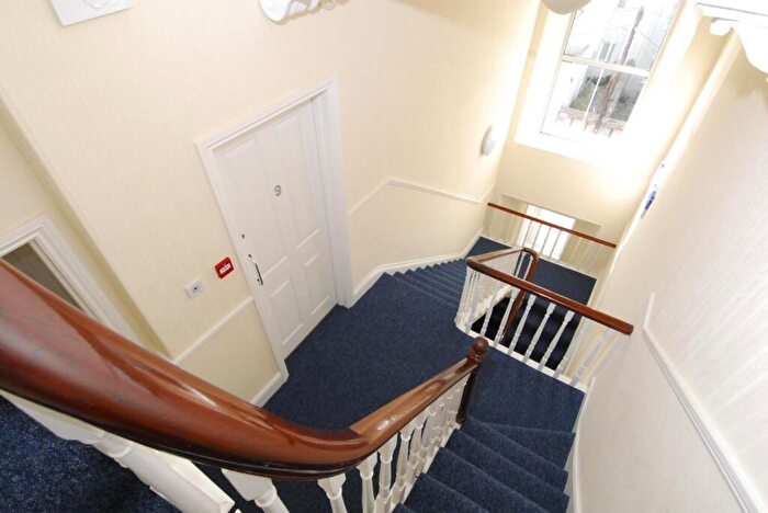 13 Bedroom Terraced House To Rent In North Hill, Plymouth, PL4