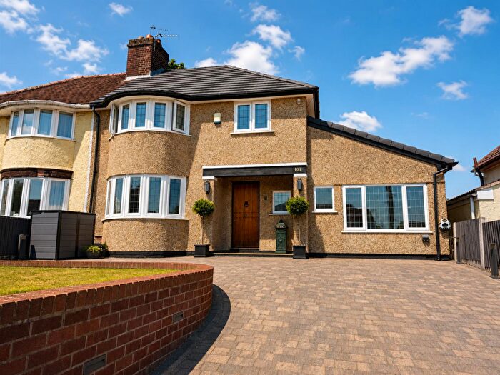 3 Bedroom Semi-Detached House For Sale In Milner Road, Heswall, Wirral, CH60