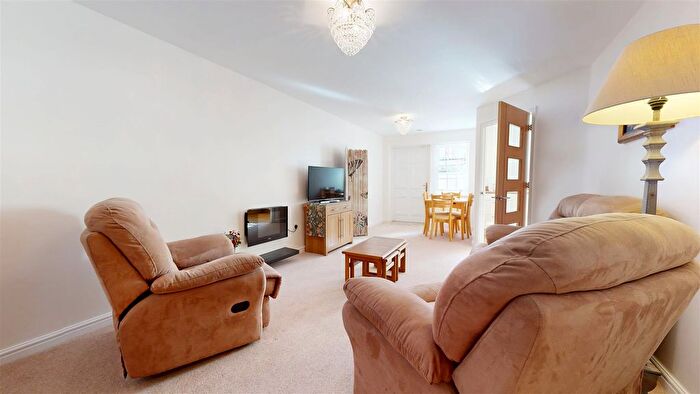 1 Bedroom Property For Sale In North Quay, Weymouth, DT4