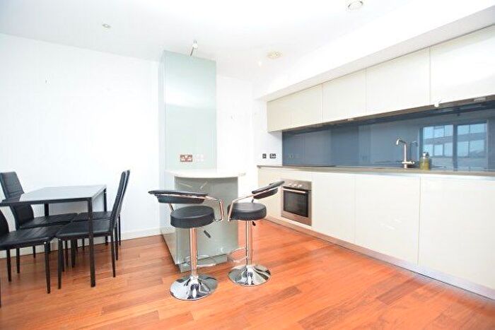 2 Bedroom Flat To Rent In City Lofts St. Pauls, Sheffield, S1