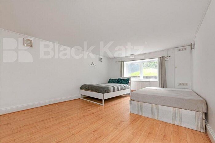 2 Bedroom Flat To Rent In Northern Heights, Crescent Road, Crouch End, N8