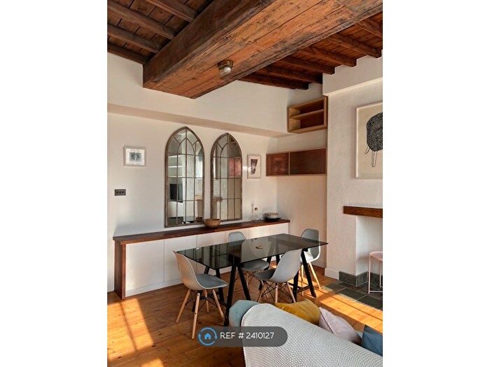 2 Bedroom Flat To Rent In Stamford Brook Avenue, London, W6