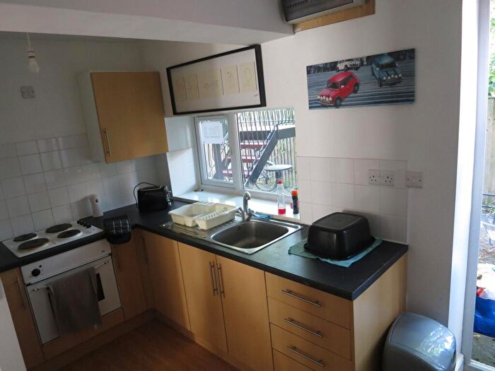 4 Bedroom House To Rent In Churchview Court, North Road, Nottingham, NG2