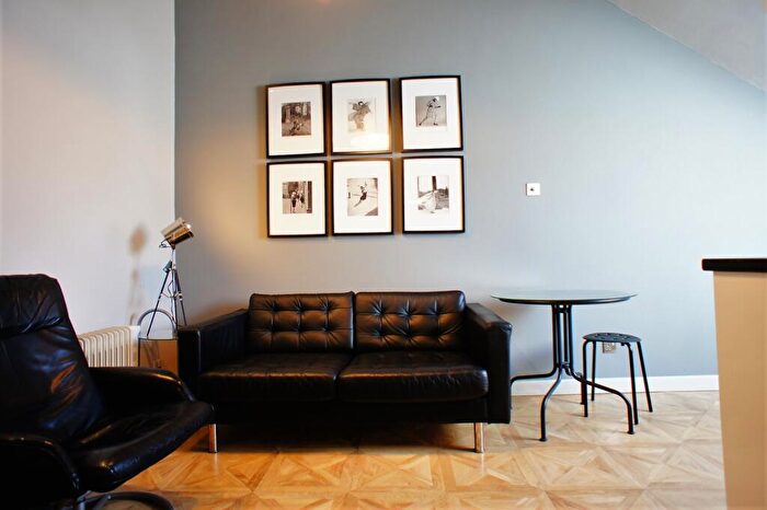 3 Bedroom Apartment To Rent In The Mews, City Centre, Newcastle Upon Tyne, NE1