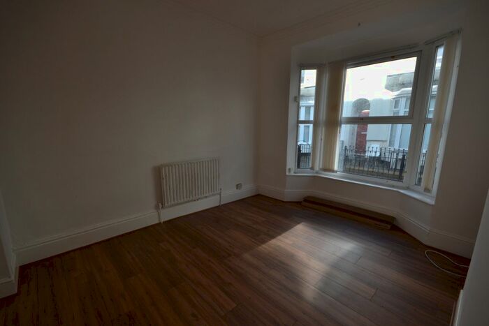 3 Bedroom Terraced House To Rent In Wellsted Street, Hull, HU3
