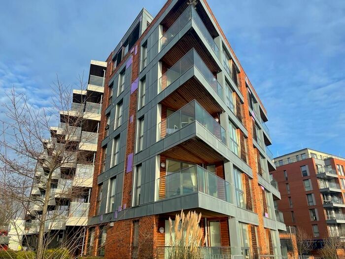 1 Bedroom Flat To Rent In High Street, Brentford, TW8