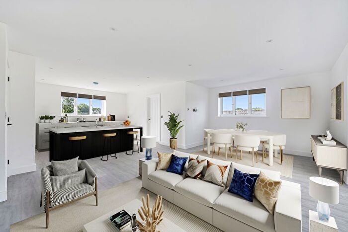 4 Bedroom Detached House For Sale In Milton Damerel, EX22