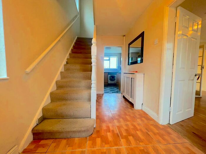 3 Bedroom Semi-Detached House To Rent In Gobions Avenue, Romford, RM5