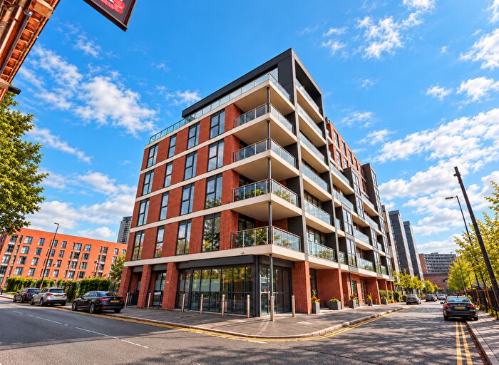 2 Bedroom Apartment For Sale In Bridgewater Gate, Woden Street, Salford, Lancashire, M5