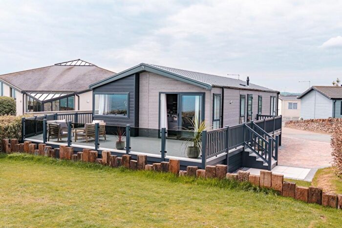 3 Bedroom Park Home For Sale In Pwllheli, LL53