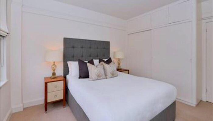 2 Bedroom Flat To Rent In Fulham Road, London, SW3