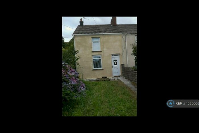 2 Bedroom End Of Terrace House To Rent In High Street, Gilfach Goch, Porth, CF39