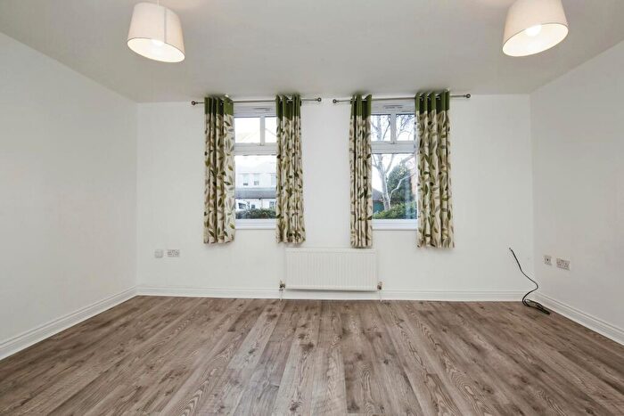 1 Bedroom Flat For Sale In Haven Gardens, Darlington, Durham, DL1