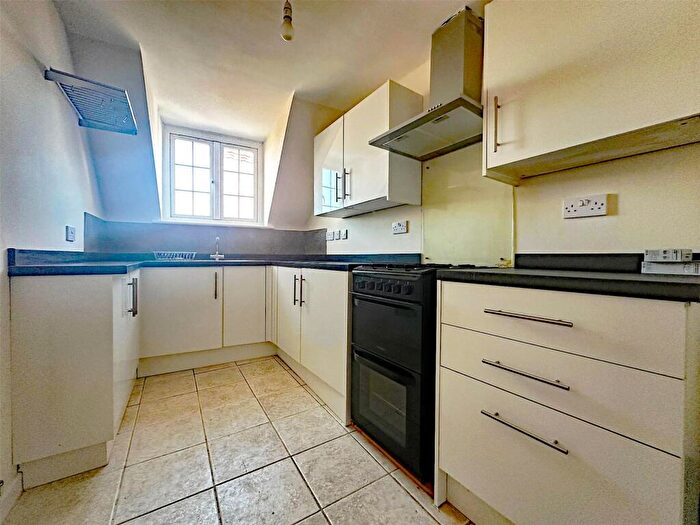 4 Bedroom Apartment To Rent In Topsham, Exeter, Devon, EX3