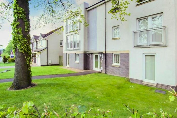 2 Bedroom Flat To Rent In \ Clerwood View, Corstorphine, Edinburgh, EH12