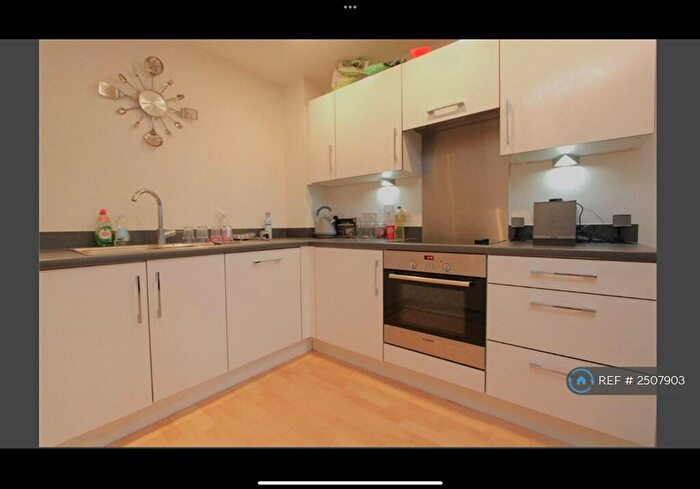 1 Bedroom Flat To Rent In College Street, Southampton, SO14