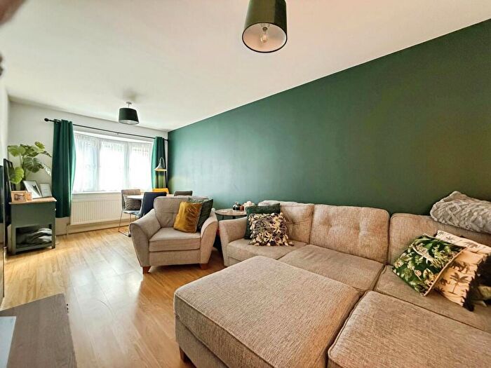 2 Bedroom Semi-Detached House For Sale In Woodbine Close, PO30