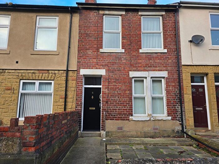 2 Bedroom Terraced House To Rent In Derwent Avenue, Newcastle Upon Tyne, NE15