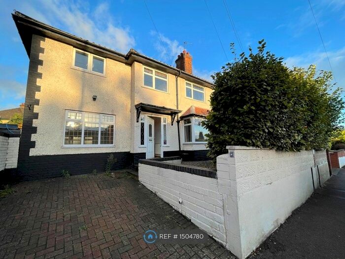 4 Bedroom Semi-Detached House To Rent In Long John Hill, Norwich, NR1