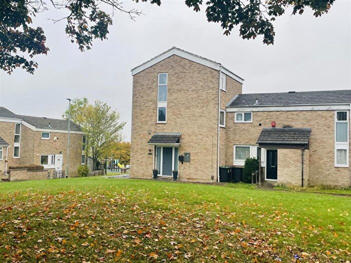 4 Bedroom End Of Terrace House To Rent In Racedown, Wellingborough, NN8