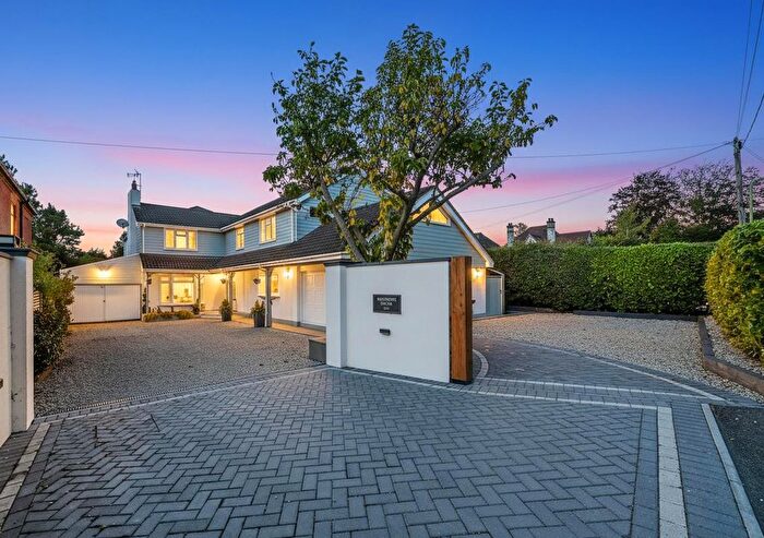 4 Bedroom Detached House For Sale In Bowes Hill, Rowland's Castle, PO9