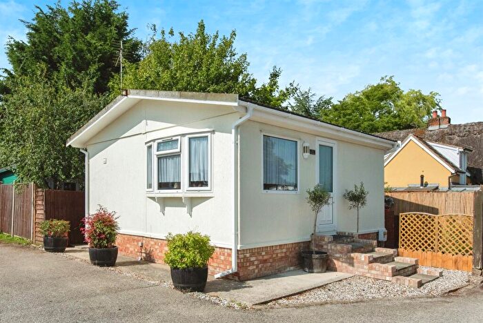 1 Bedroom Park Home For Sale In The Ranch Mobile Home Park, Hitcham, Ipswich, IP7
