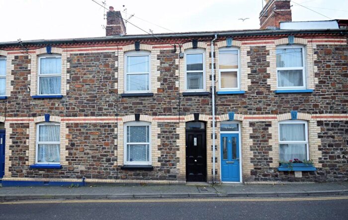 3 Bedroom House To Rent In Myrtle Street, Appledore, EX39