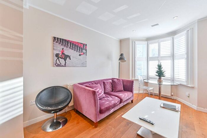 4 Bedroom Property For Sale In Cabul Road, Battersea, London, SW11