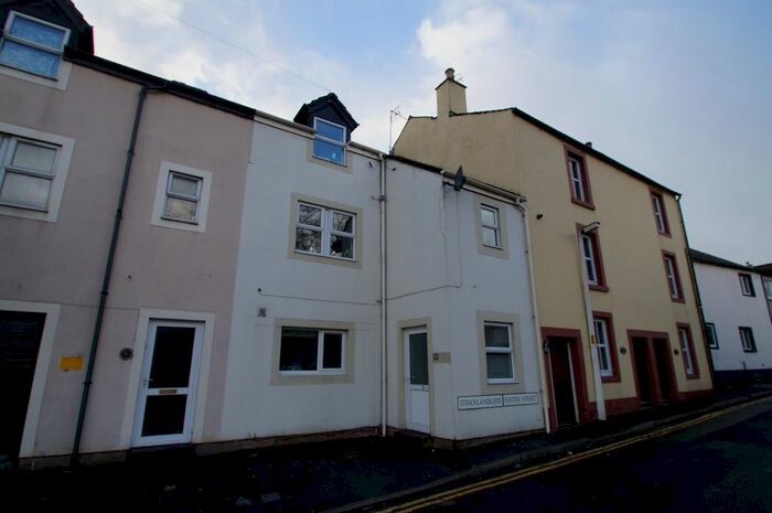 1 Bedroom Flat To Rent In Stricklandgate, Penrith, CA11