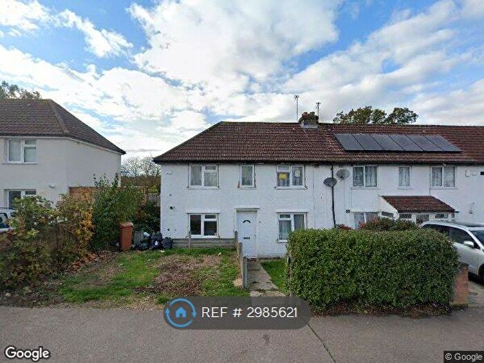 3 Bedroom Semi Detached House To Rent In Walnuts Road, Orpington, BR6