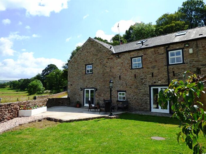 3 Bedroom Semi-Detached House For Sale In Waterside, Disley, Stockport, Cheshire, SK12