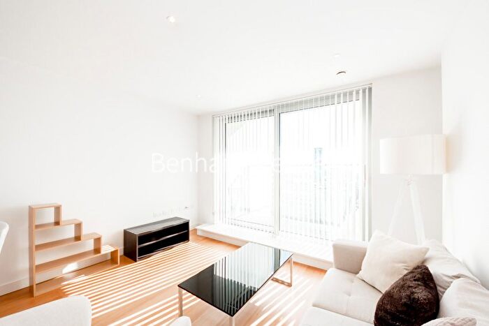 1 Bedroom Flat To Rent In Pan Peninsula Square, Canary Wharf, E14