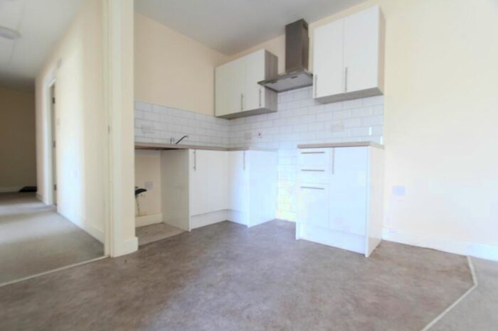 2 Bedroom Apartment To Rent In Littlemoor Centre, Chesterfield, S41