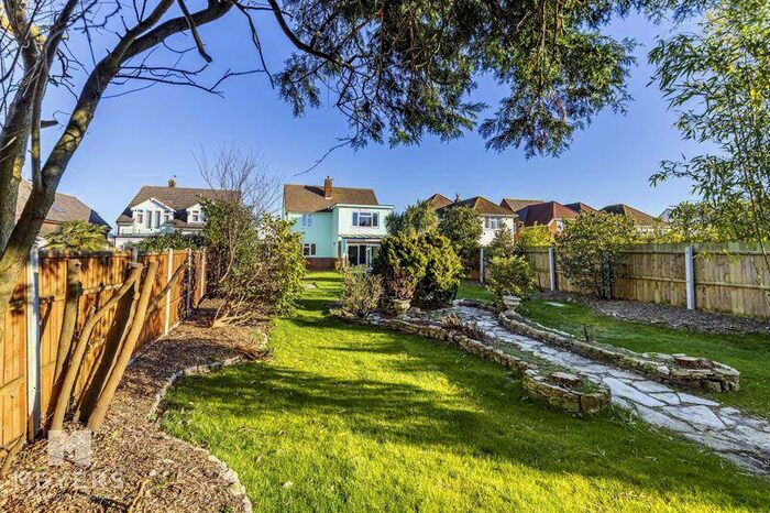 3 Bedroom Detached House To Rent In Baring Road, Hengistbury Head, BH6