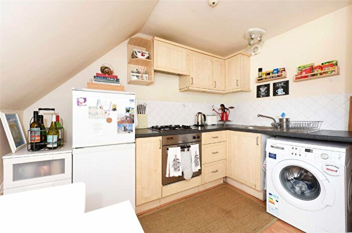 1 Bedroom Flat To Rent In Church Road, Hove, BN3