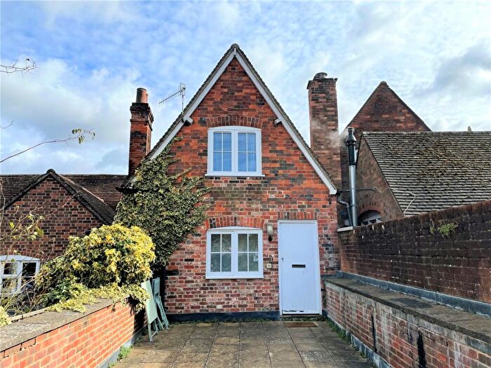 1 Bedroom Apartment To Rent In Marlborough, Wiltshire, SN8