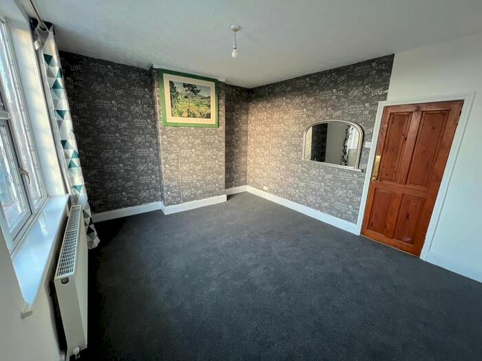 3 Bedroom Terraced House To Rent In Nicholson Road, Sheffield, S8