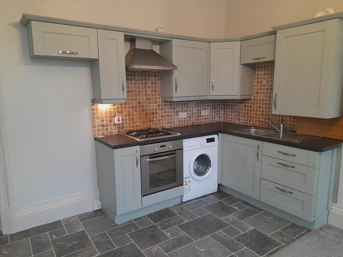 1 Bedroom Flat To Rent In Manygates Park, Wakefield, WF1