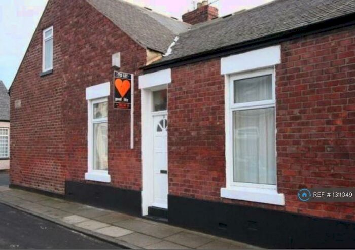 1 Bedroom End Of Terrace House To Rent In Rainton Street, Sunderland, SR4