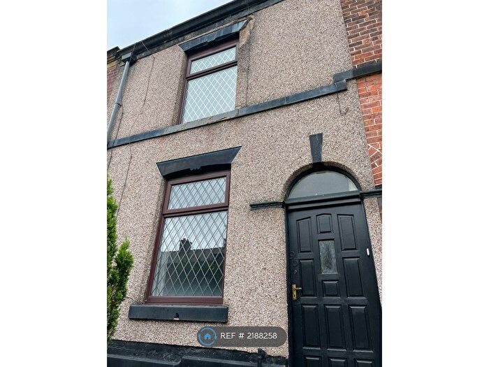 2 Bedroom Terraced House To Rent In James Street, Manchester, M26