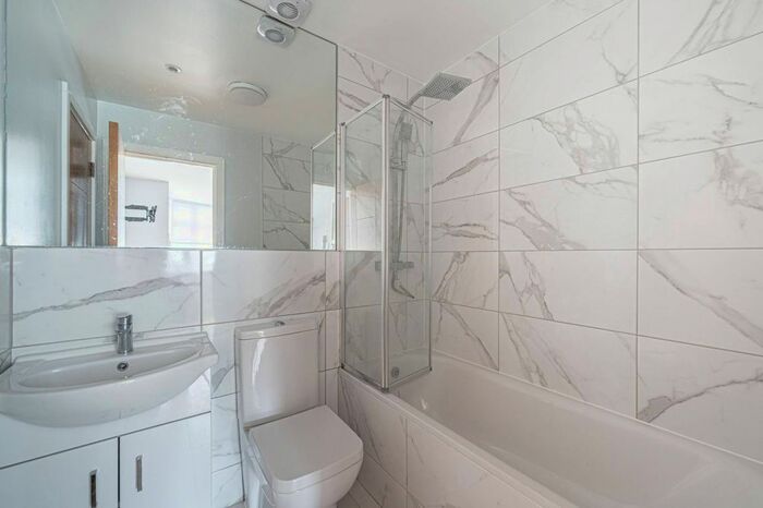 Studio To Rent In Oldfield Lane North, Greenford, UB6