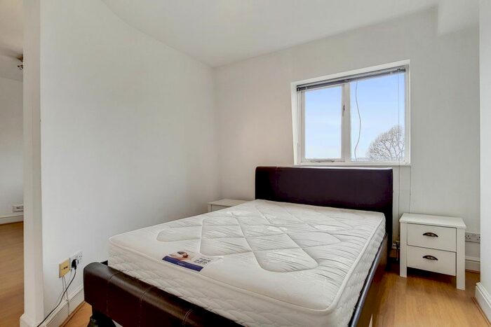 Studio To Rent In Lexham Gardens, Kensington, W8