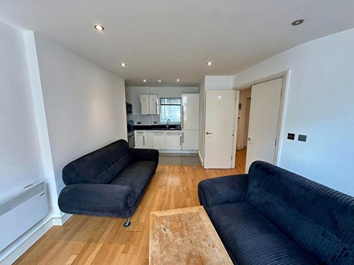 2 Bedroom Apartment To Rent In Bedford Chambers, Park Row, City Centre, LS1