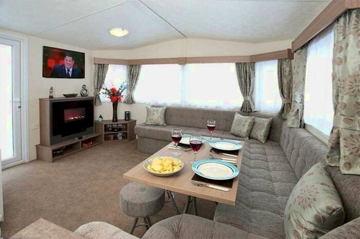 3 Bedroom Caravan Mobile Home For Sale In Malvern View, Worcestershire, WR6
