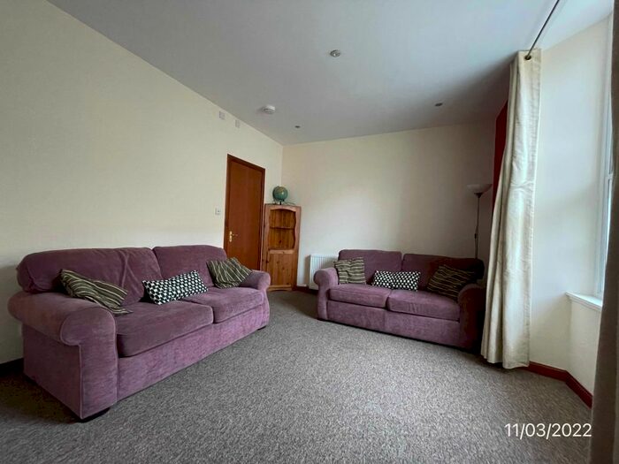 2 Bedroom Flat To Rent In Marischal Street, Aberdeen, Aberdeenshire, AB11