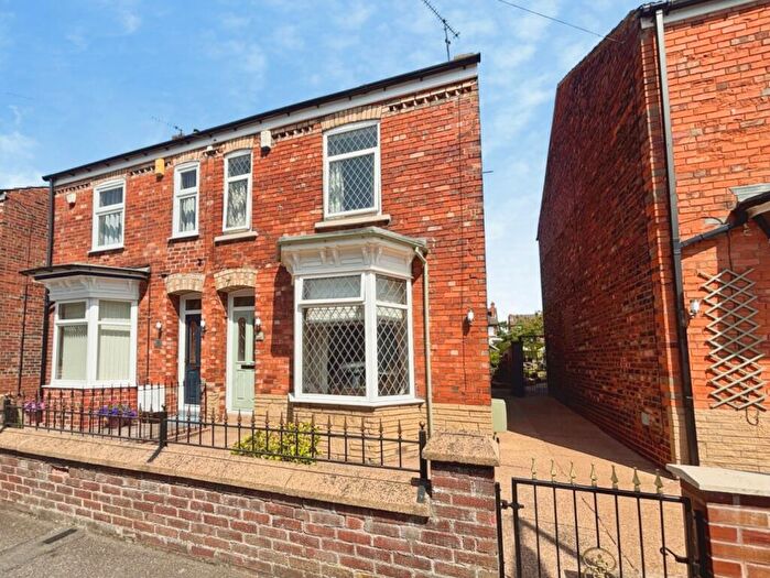 3 Bedroom Semi-Detached House For Sale In Garfield Street, Gainsborough, DN21