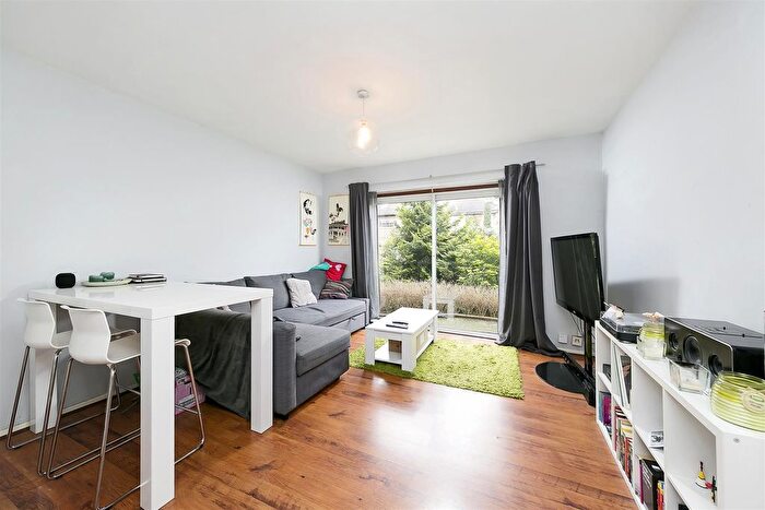 1 Bedroom Property For Sale In Grosvenor Road, Chiswick, London, W4