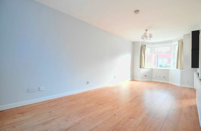 3 Bedroom Semi-Detached House To Rent In Cuthbert Road, Cheadle, SK8