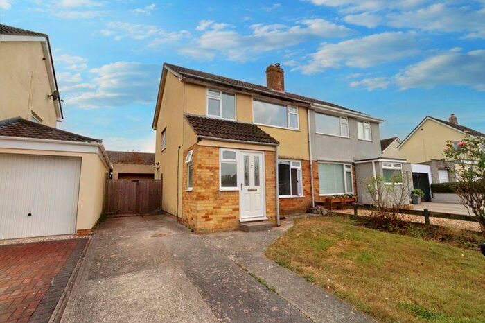 3 Bedroom Semi-Detached House To Rent In Quarry Road, Street, BA16